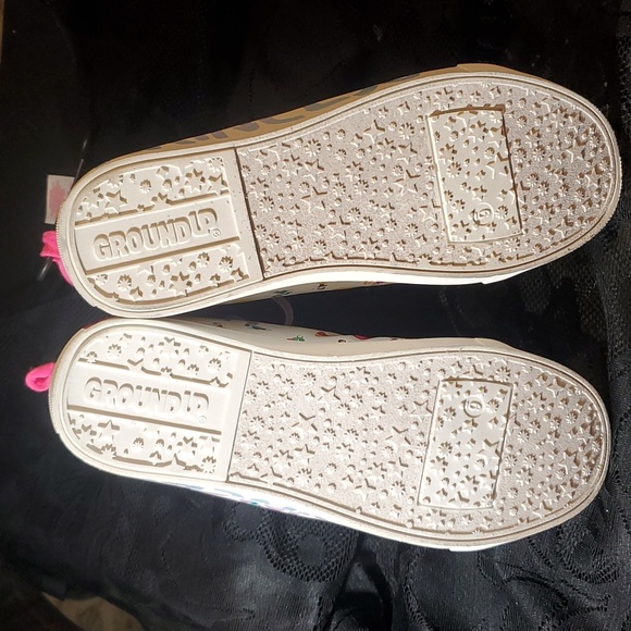 New Disney Princess Sneakers - Picture 4 of 8